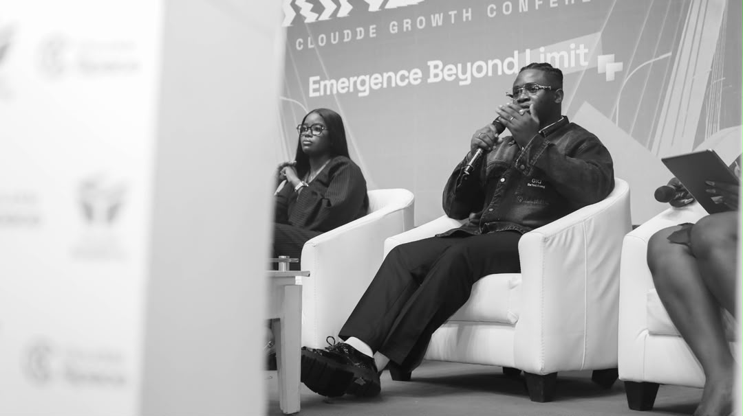 Speaking on stage as a keynote panelist at Cloudde Growth Conference